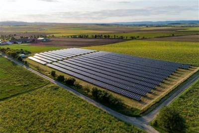 Abbracciando il sole: un viaggio nella tecnologia dell'energia solare