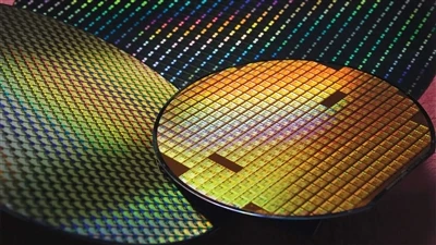 I prezzi globali del wafer di silicio estendono la diapositiva quando si appr...