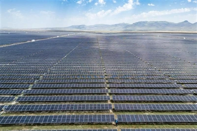 2. Hub solare da 2,5 GW da 200 milioni di dollari: partner Alfa Solar e Astro...