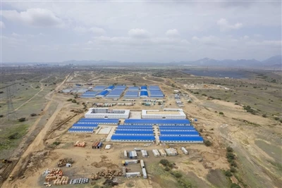 United Solar completa il progetto sul polisilicio da 100.000 tonnellate in Om...